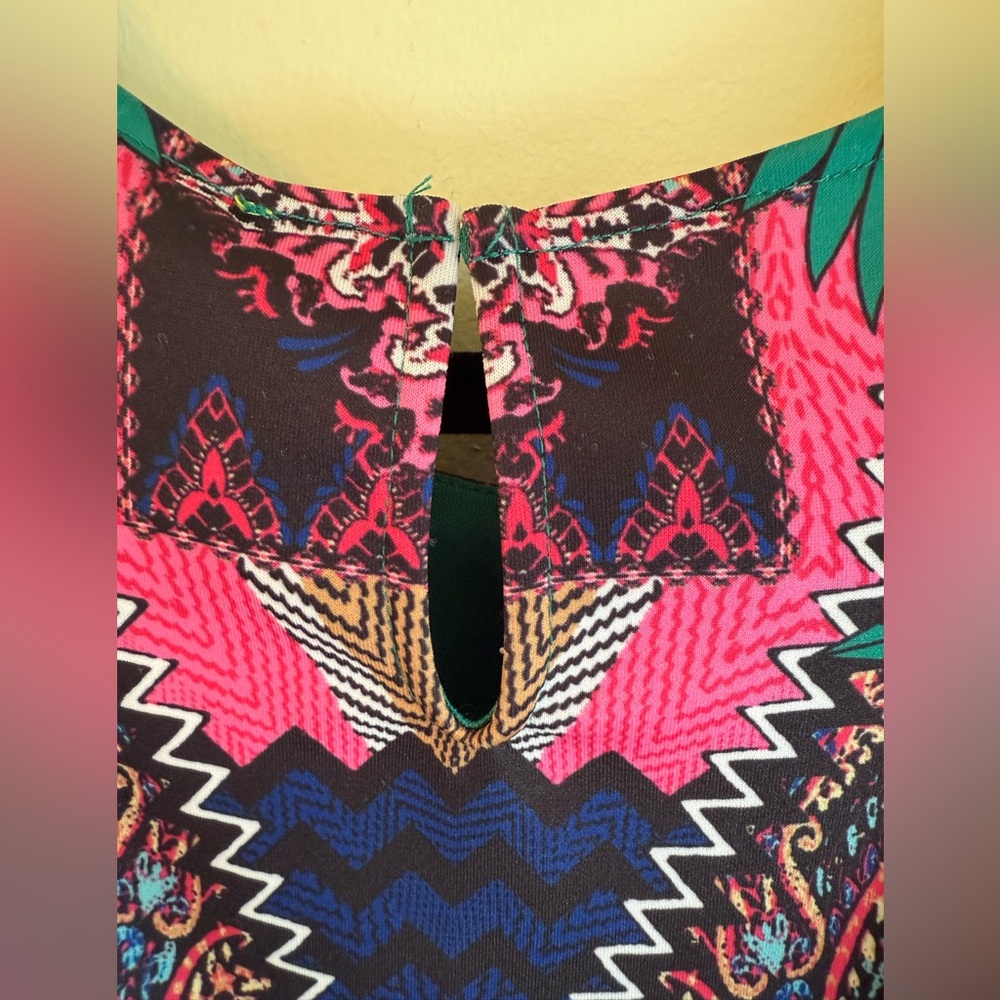 Gianni Bini Teal and Pink Patterned Dress *NEW WITH TAGS* - Picture 7 of 12